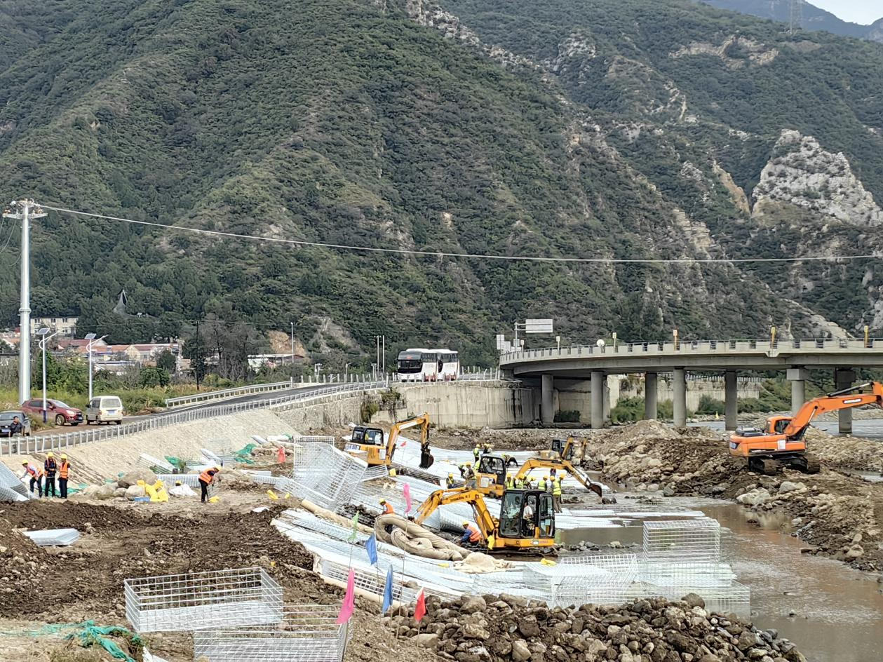 中秋“不打烊” 永定河北京段災后恢復重建項目施工忙